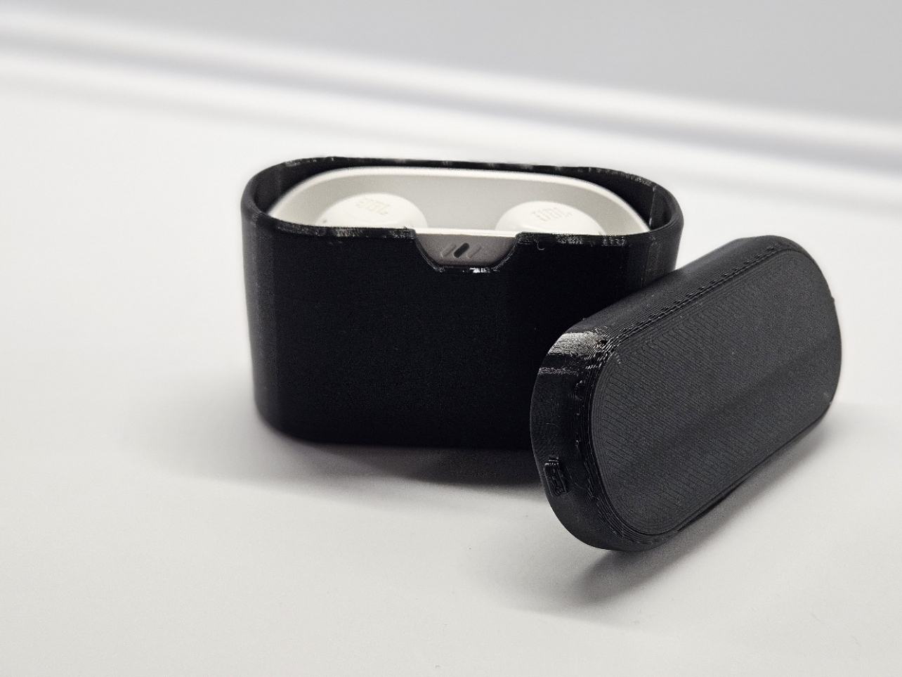 JBL Wave Buds Case gallery image 2